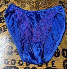 VINTAGE MAIDENFORM RENDEZVOUS SECOND SKIN HIGHCUT PANTY   SIZE 6.  BLUE