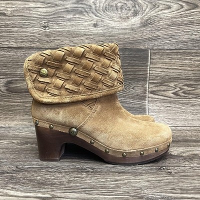UGG Boots Womens Size 7 Lynnea Arroyo Weave Brown Suede Ankle Clog Sheepskin