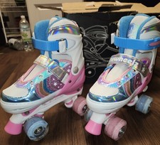 NIB Girls Sz L Truwheelz Skates w Light-Up Wheels  NIP Pads Set
