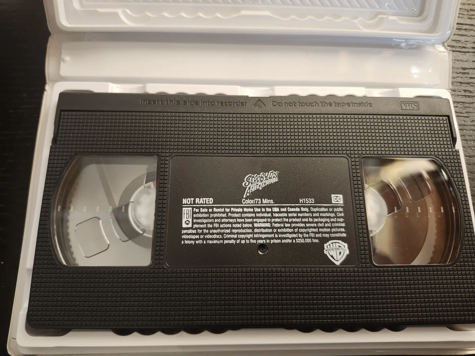 Scooby-Doo on Zombie Island VHS Lot - Sppoky Takes, Alien Invaders, Werewolf - Image 4 of 4