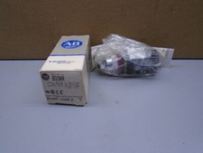 New old Stock 800MR-JH2BLA Allen Bradley Selector Switch 800MRJH2BLA  X69