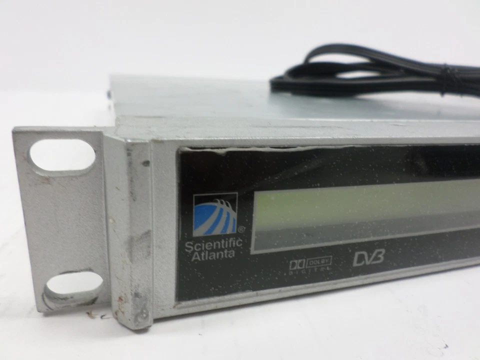 Receptor de programa Scientific Atlanta PowerVu de doble descifrado con cable de alimentación de CA D9852 Foto 4 de 4
