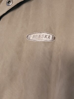 Alaska Tourist Travel Pullover Weatherprrof Brand 4 Button Jacket Pockets 