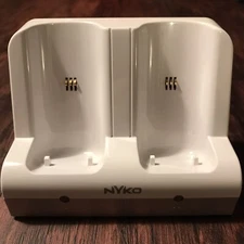 NYKO Charge Station Wii Remote Rechargeable Battery Dock TESTED Dock Only