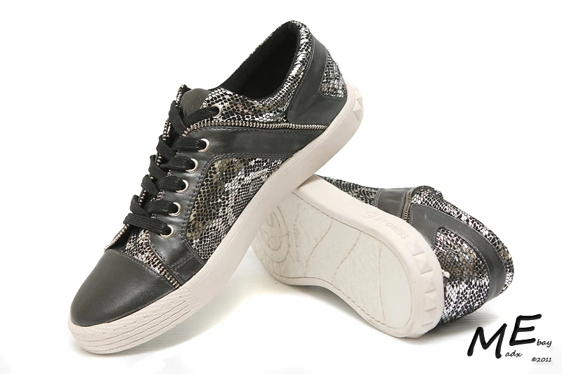 The bay hotsell guess shoes