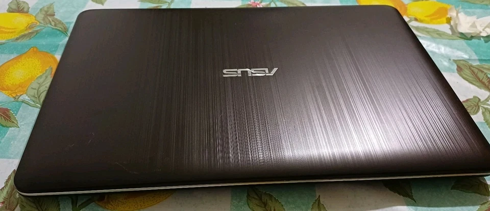 Asus X540N Notebook - Immagine 2 di 4