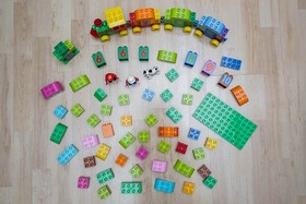 Lego Duplo Number Train with lots of accessories, building blocks, spares (#10558) Train