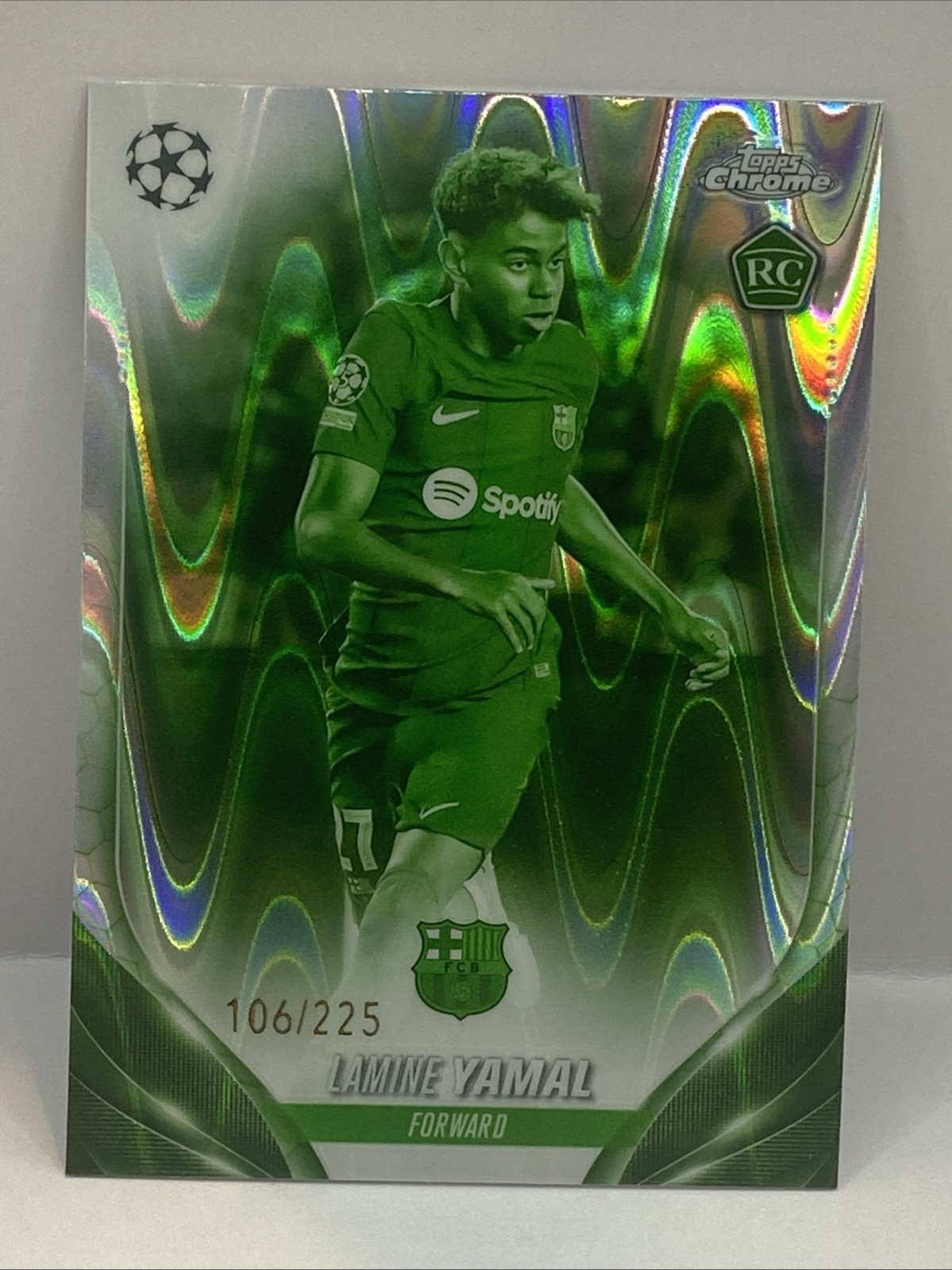 2023-24 Topps Chrome UEFA Lamine Yamal #64 RC Rookie Night Vision Raywave #/225