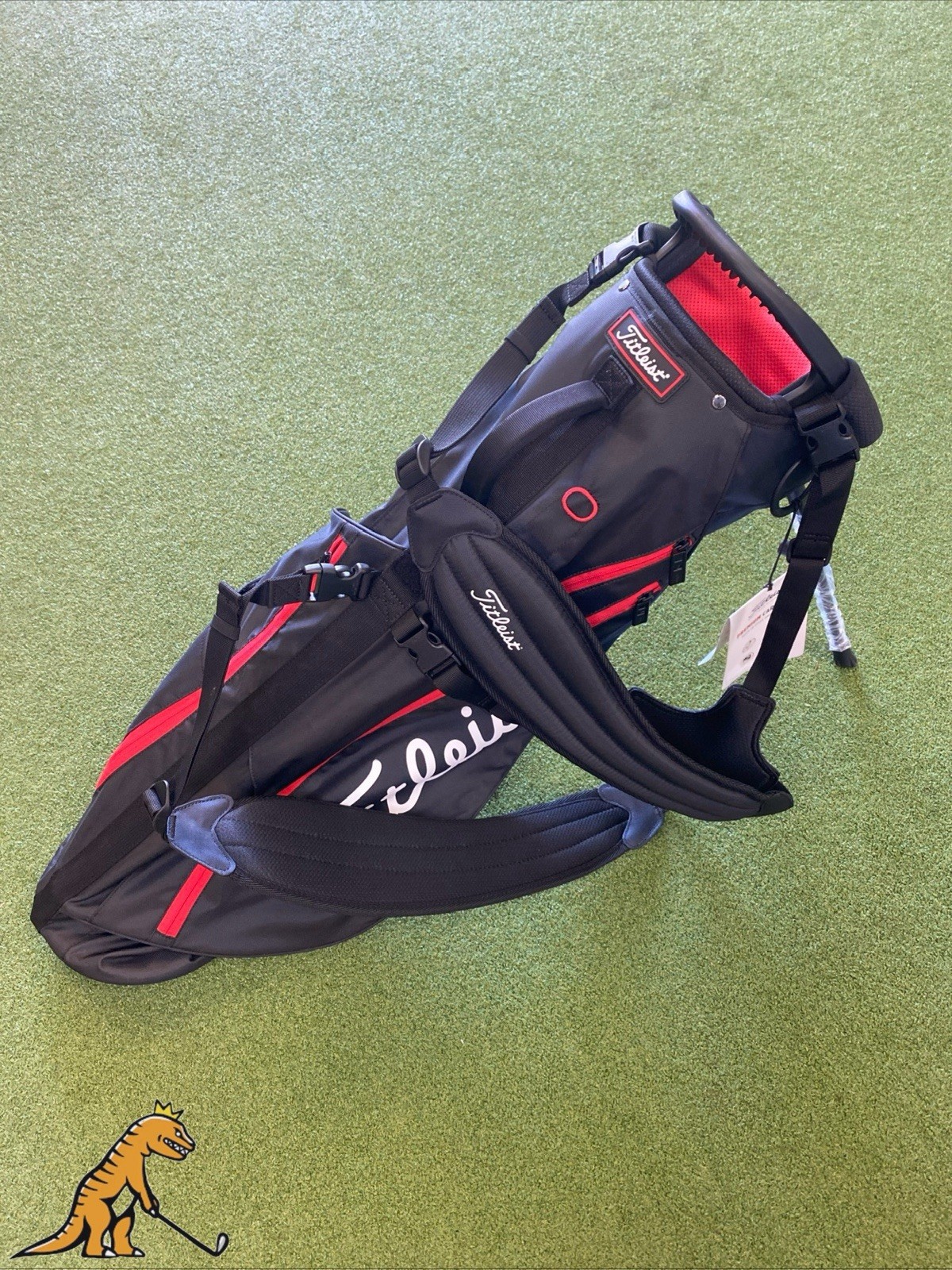 New Titleist Premium Carry Bag 3-Way Red, Black 