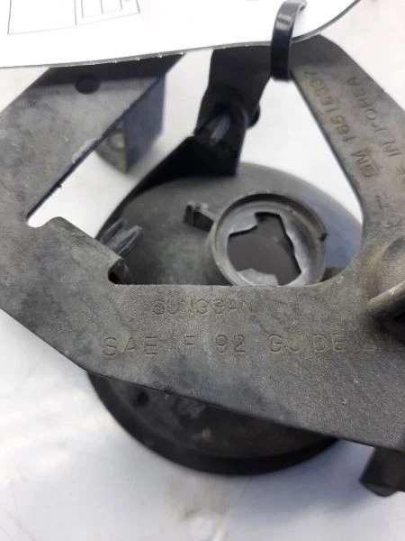 Luz antiniebla izquierda esquina/estacionamiento SE Opt T37 92-99 Pontiac Bonneville 16531085 Foto 4 de 4