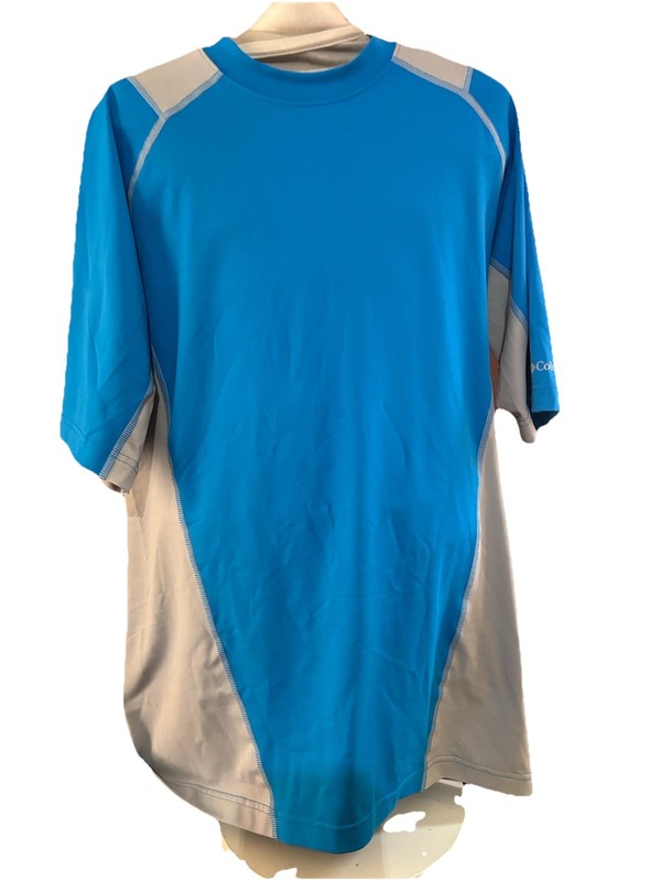 Columbia Shirt Mens Medium Blue and Gray Short Sleeve Athletic Shirt