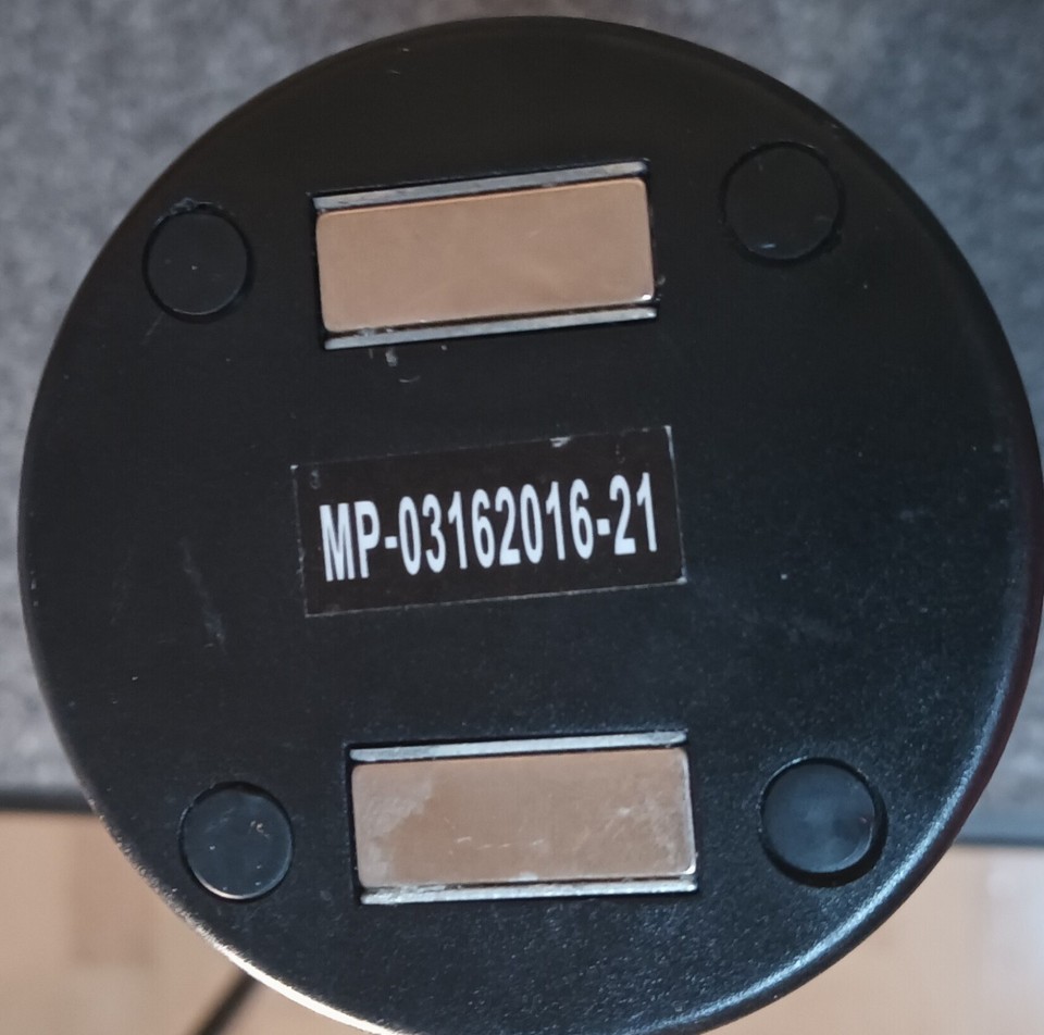 Mobile Power 4065 Red Lightbolt Max LED Rechargeable Flashlight/Work