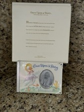 Hallmark Baby's First-year Keepsake album 5x7"