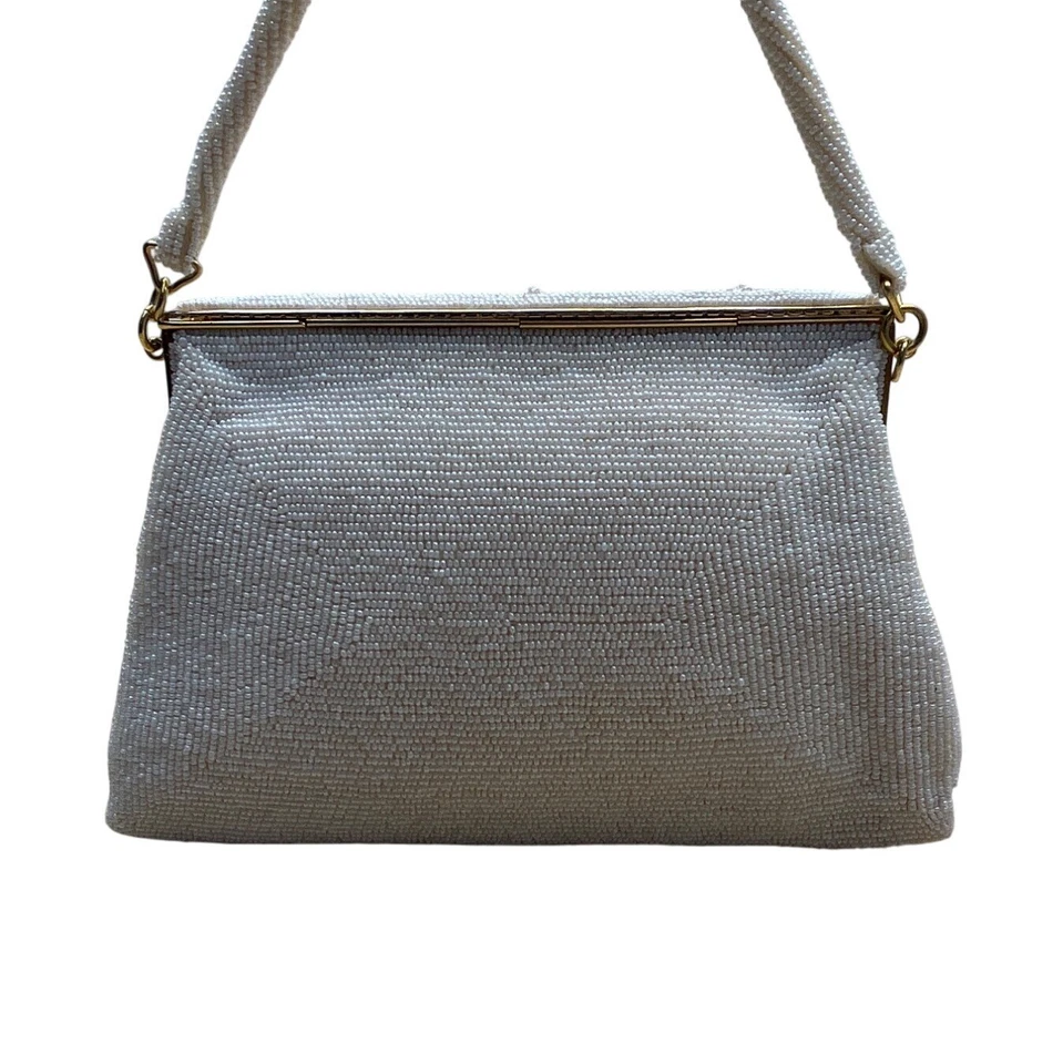 Bolso de mano vintage floral blanco con cuentas con borde festoneado y marco de metal dorado Foto 3 de 4