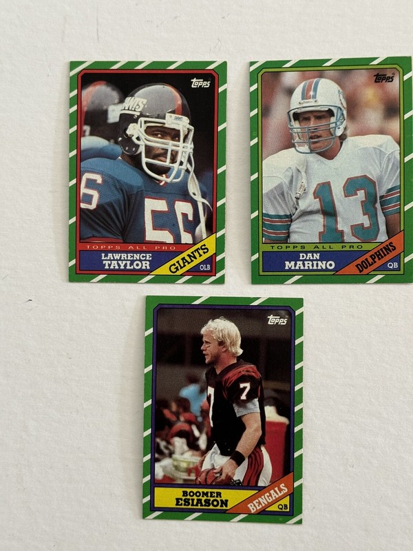 1986 Topps Football Cards 3 Card LotLawrence Taylor Dan Marino,Boomer Esiason RC