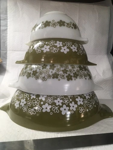 PYREX Green Spring Blossom Cinderella Crazy Daisy Nesting Mixing Bowls 401-404