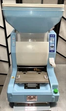 Suzumo SVR-NNV Sushi Robot Machine Nori Maki Roll Maker w/ 3 Plates Sheets