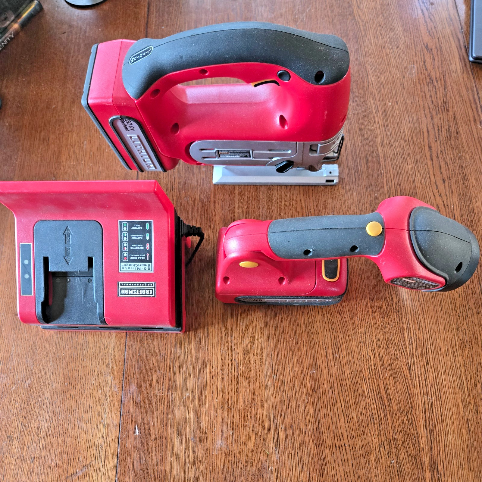 5 pc Craftsman Sabre / Jig Saw (Works) Lithium+ 2 batteries 
