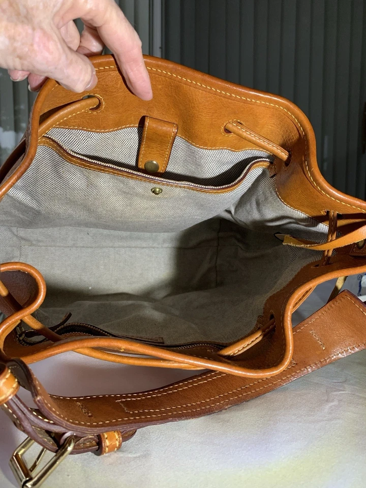 Vintage Dooney & Bourne Florentine Vacchetta Leather Bag Great Cond Very Clean  - Image 3 of 4