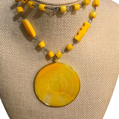 #ad Mexico Vintage Aztec Mayan Yellow Sun dial necklace Lrg. pendant carved gemstone $39.84