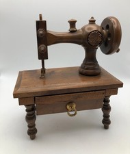 MACCHINA DA CUCIRE GIOCATTOLO in legno scuro VINTAGE