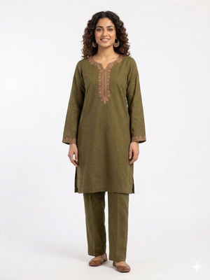 Olive Grace   2pc Embroidered Lawn Collection (Elegant & Trendy)