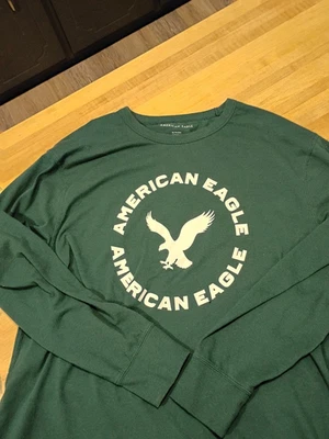 AE Super Soft Long-Sleeve Eagle Graphic T-Shirt Mens Xl Green - Image 1 of 4