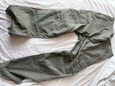 Carhartt heavyweight Cargo Pant W34”x L32” Green - Good Condition