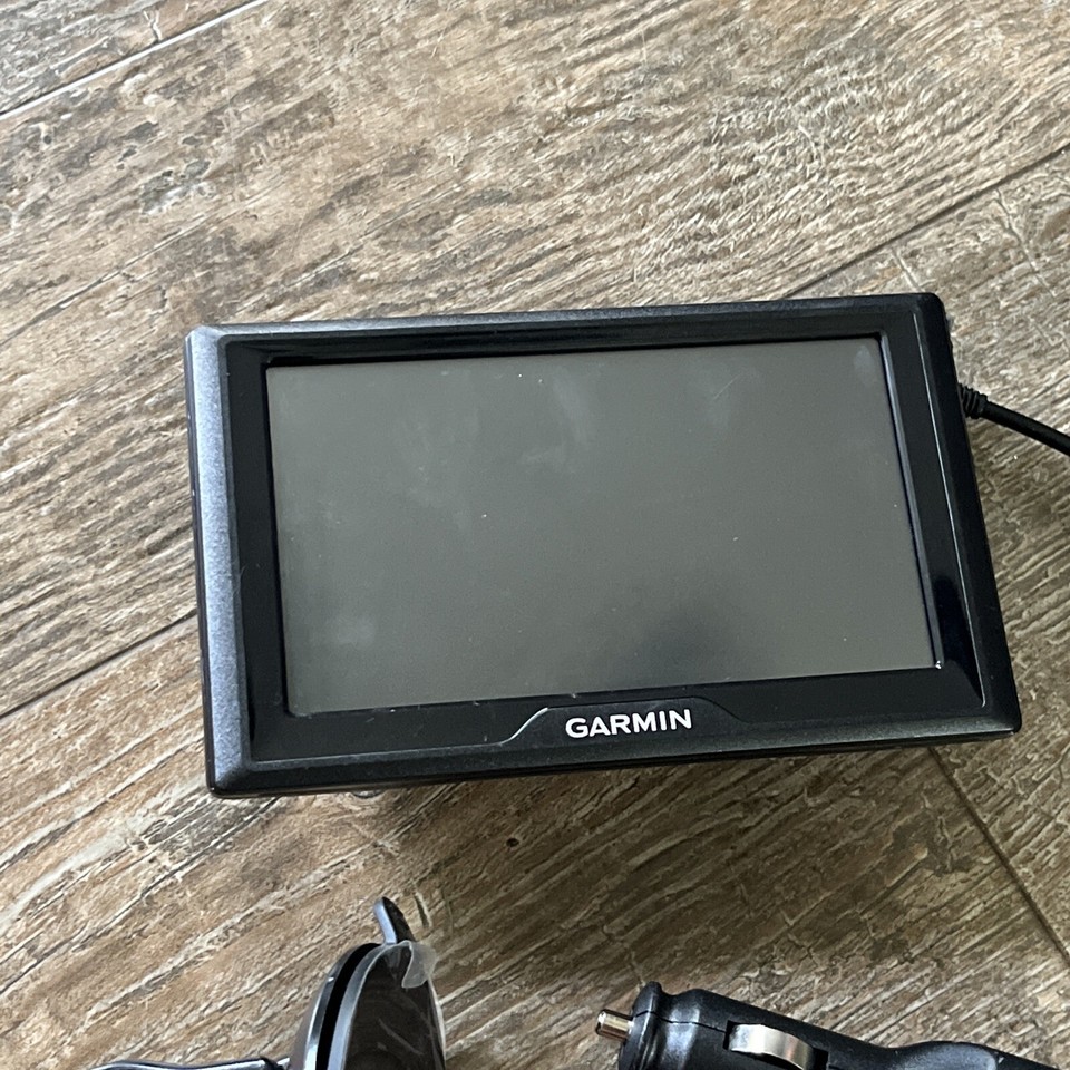 Garmin 1450161512 Drive 50 GPS Driving Direction Navigation bundle