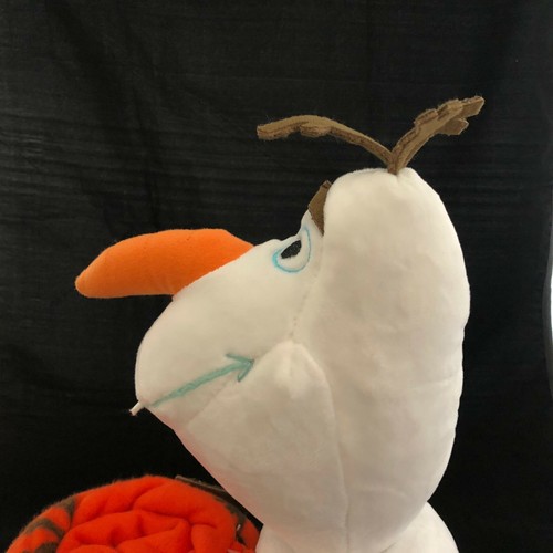 Anaheim Ducks Fleece Throw w/ Frozen Olaf Plush Officially Licensed / Co Branded - Picture 10 of 12