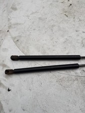 Verin de hayon / de capot Volkswagen FOX