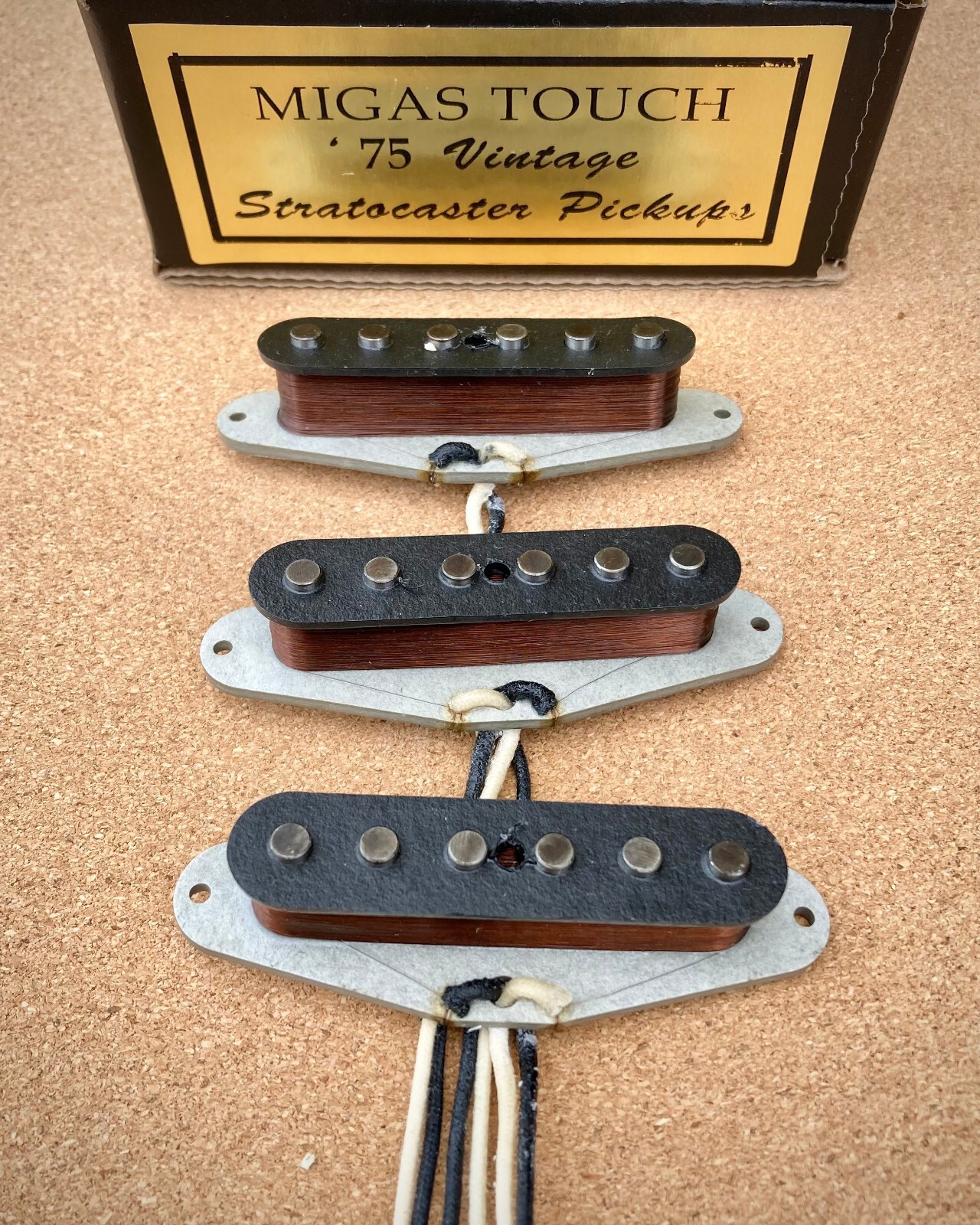 Stratocaster Hand Wound Retro 1975 Spec Guitar Pickup Set Lacquer Potted RW