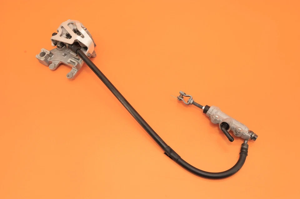 96-07 CR85R CR85 2003 OEM Pinza de freno trasera Soporte Cilindro maestro Manguera Palanca Foto 4 de 4