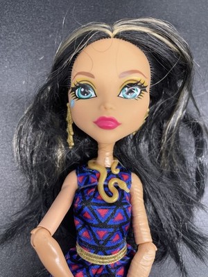 Monster High Doll CLEO DE NILE  Scream & Sugar Clothes Necklace Earrings