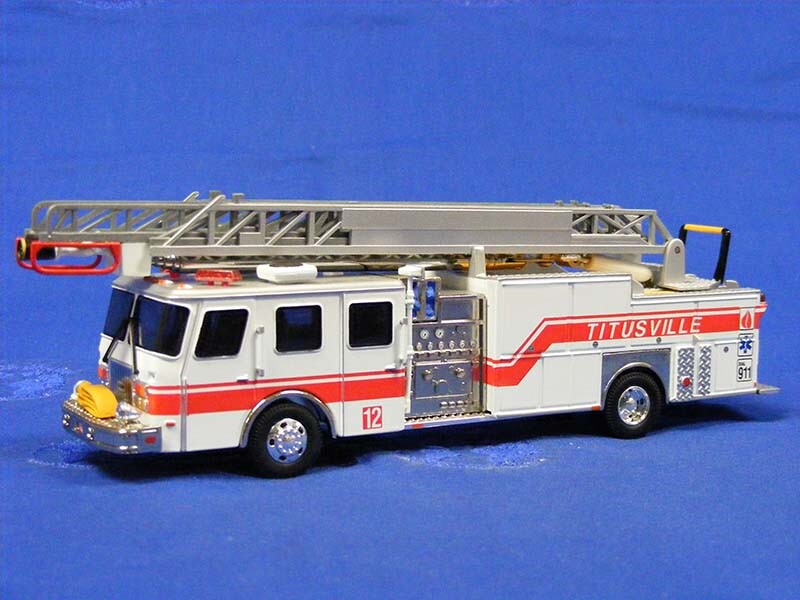 1/50 CORGI 54704 E-ONE SIDE MOUNT 消防車 1/50 CORGI 54704 E-ONE SIDE MOUNT 消防車
