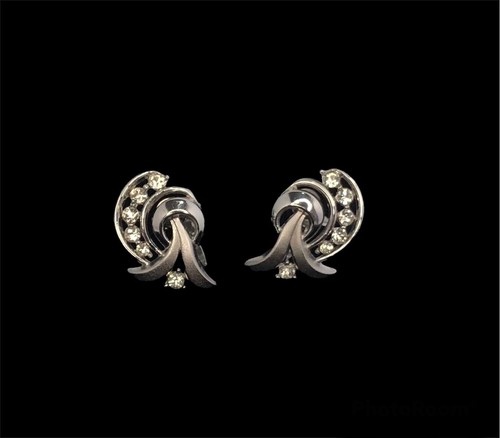 Vintage Crown Trifari Earrings Silver Tone Floral Leaf Rhinestones Clip Ons