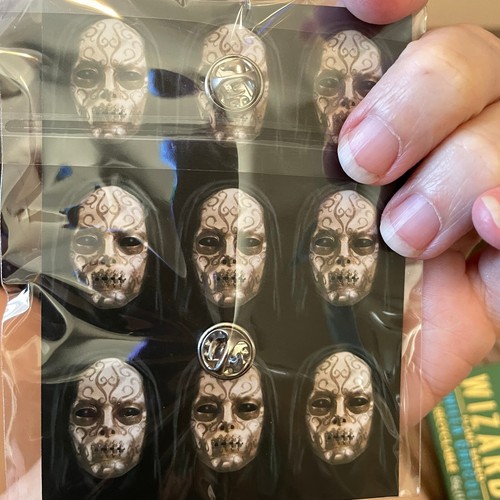 Geek Gear World Wizardry Harry Potter Bellatrix Lestrange Dolch Pin Dobby Neu in Verpackung - Bild 5 von 5