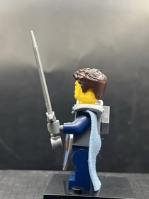 LEGO Crown Knight King Minifigure Sword Shield Kingdoms Castle D&D 7094 21348