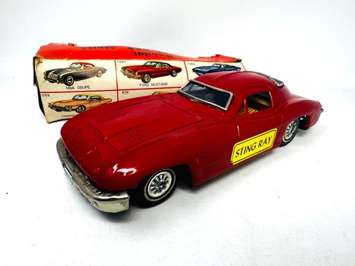 VTG Bandai Chevrolet Chevy Corvette Stingray #1050 Sports Car Tin Friction Japan