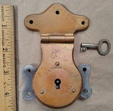 ANTIQUE Yale & Towne Brass TRUNK LOCK & KEY,  Chest, Rare Vintage Hardware Parts