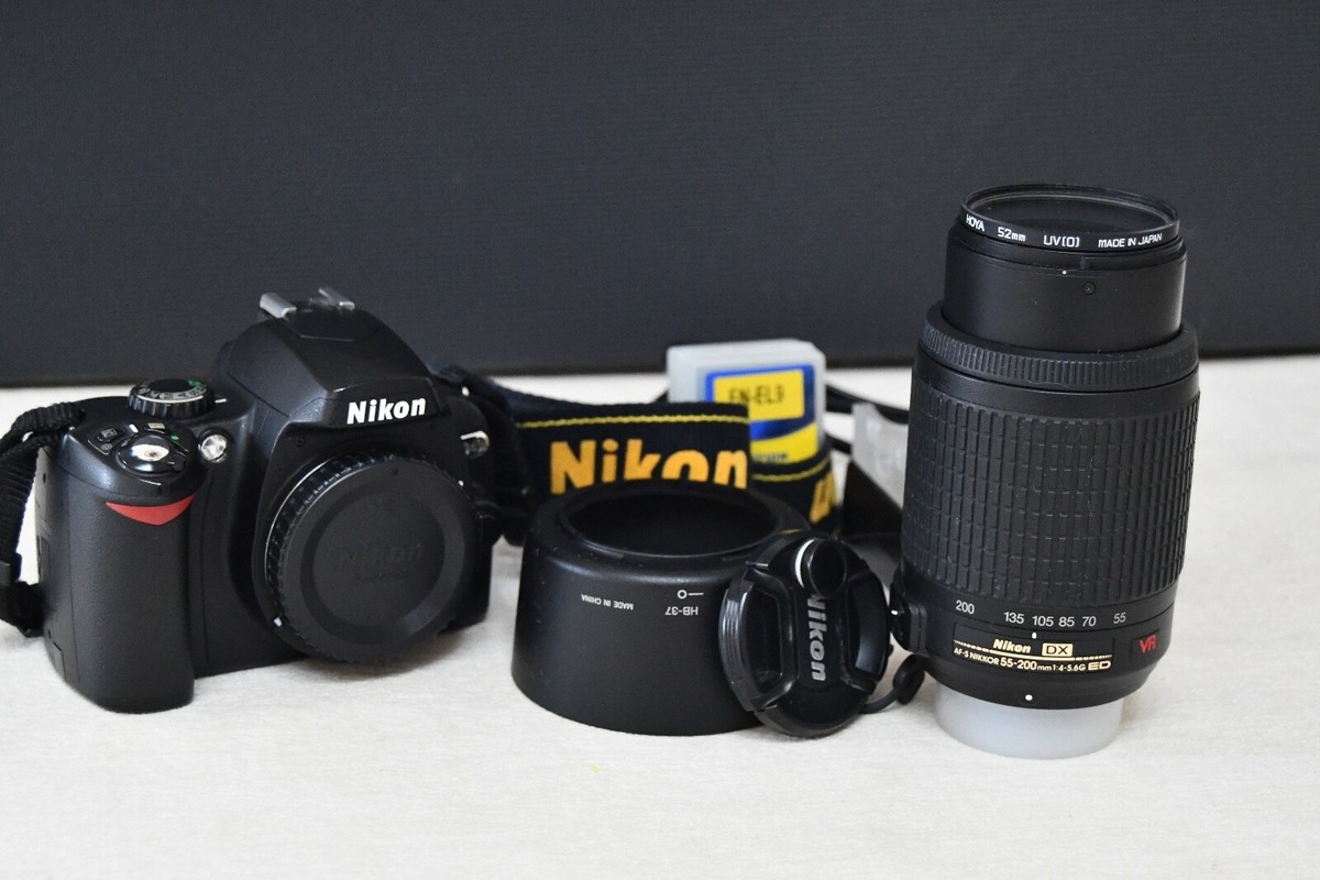 Nikon D40X Digital SLR 10.2 MP Camera & 55-200mm Nikkor Lens