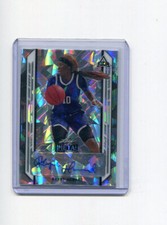 2021-22 Leaf Metal Autographs Silver Crystal Rhyne Howard Rookie Auto   WNBA