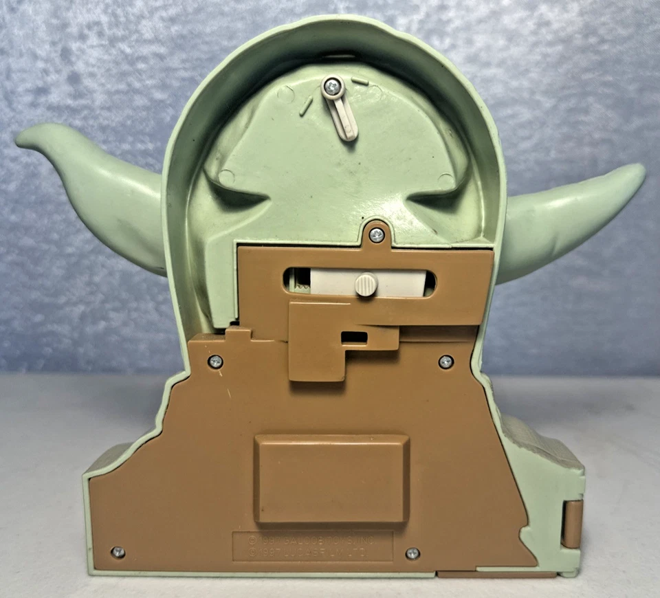 Micro Machines Yoda Head 1997 Lewis Galoob Toys Star Wars Dagobah Playset - Image 2 of 4