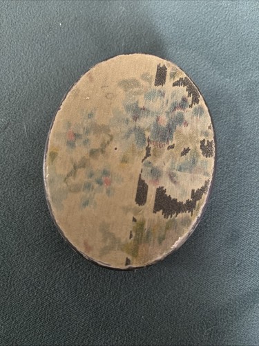 Vintage Oval Design Metal Tin Filled With Vintage Pins - Picture 7 of 8
