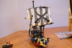 LEGO 6289 Pirates Red Beard Runner