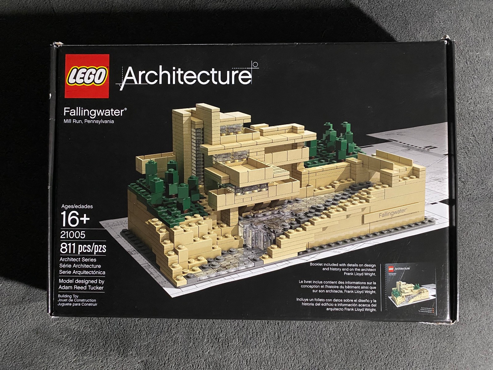 LEGO ARCHITECTURE: Fallingwater (21005) new unopened box