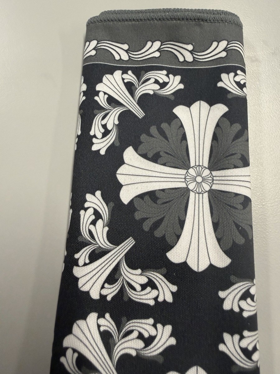 CHROME HEARTS クロス柄 ハンカチ バンダナ Chrome Hearts Silk Handkerchief ch Print Cross. 100% Authentic