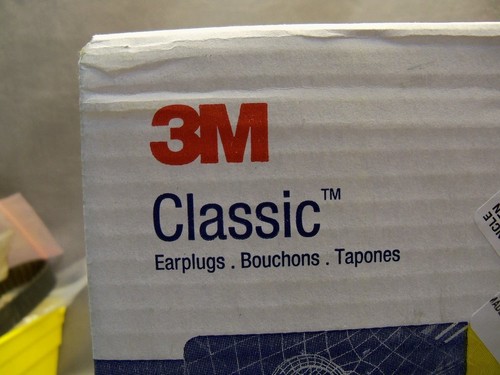 3M Classic Earplugs Part 1002949 W/ Cord lot of 200 (see description) - Picture 5 of 5