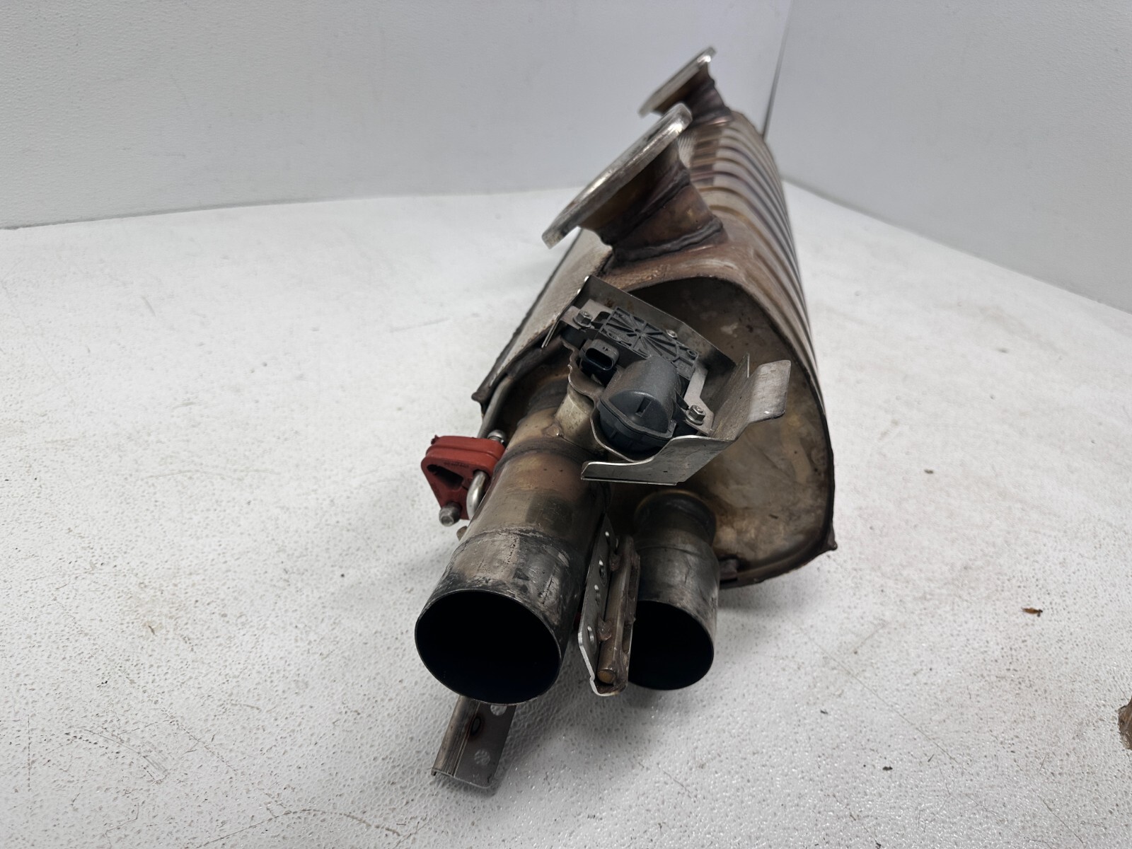 2018-2022 ASTON MARTIN VANTAGE V8 4.0L MUFFLER SS QUAD EXHAUST OEM KY63-5230-CA