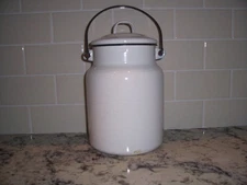 Vintage Large Enamelware Graniteware Milk/Cream Can Pail
